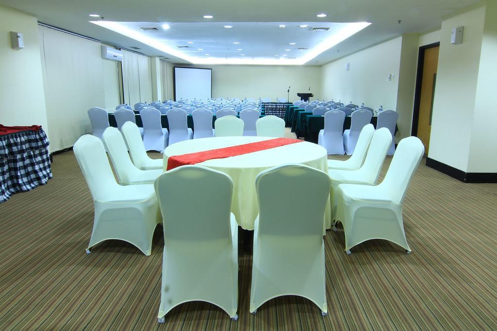 Grand Suka Hotel Pekanbaru Dış mekan fotoğraf