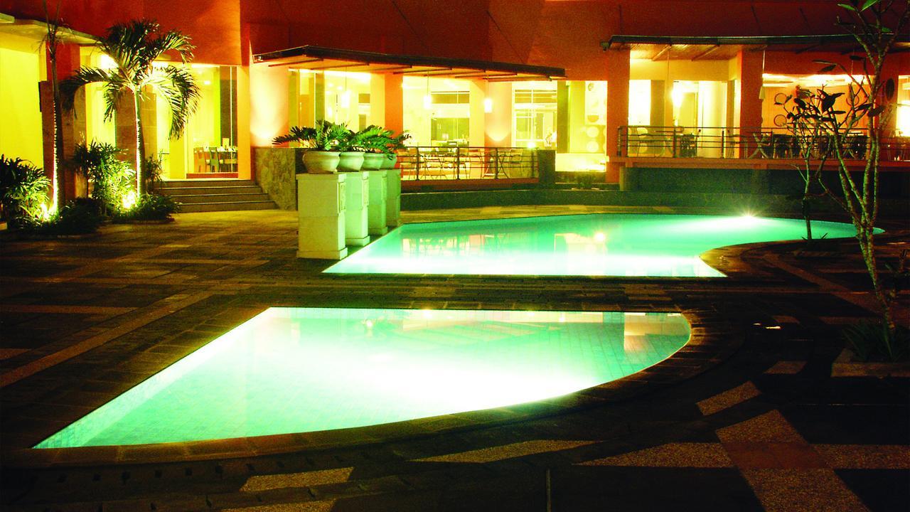 Grand Suka Hotel Pekanbaru Dış mekan fotoğraf