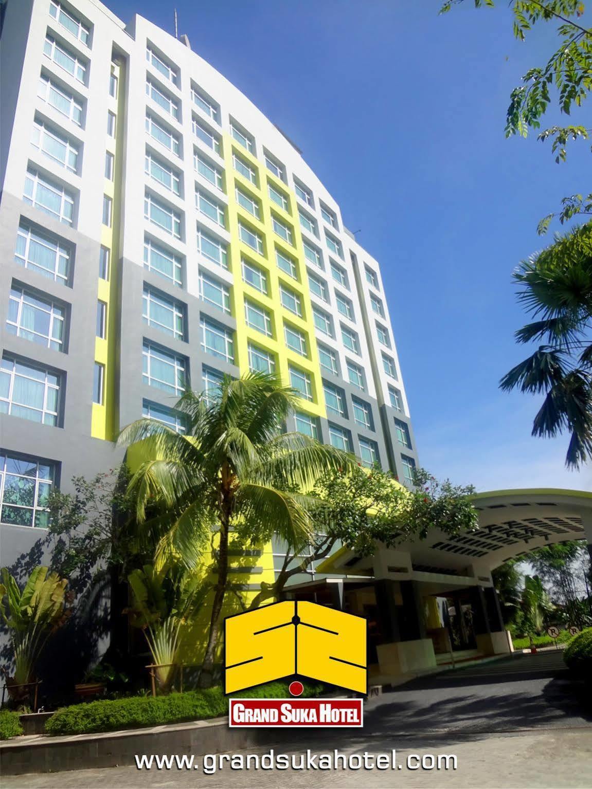 Grand Suka Hotel Pekanbaru Dış mekan fotoğraf